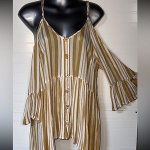 Women’s BKE Brand open shoulder top